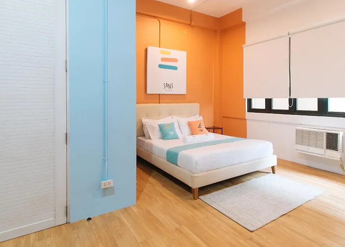 Sans Laperal Hotel 3*
