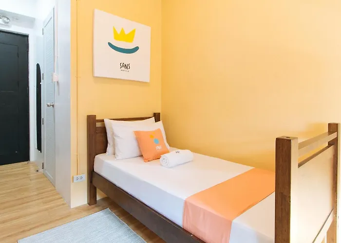 Sans Laperal Hotel 3*